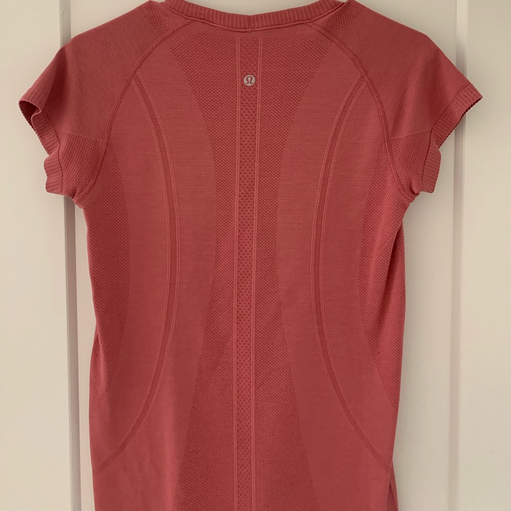 Maroon/Pink Lululemon Swiftly Tech Short Sleeve
